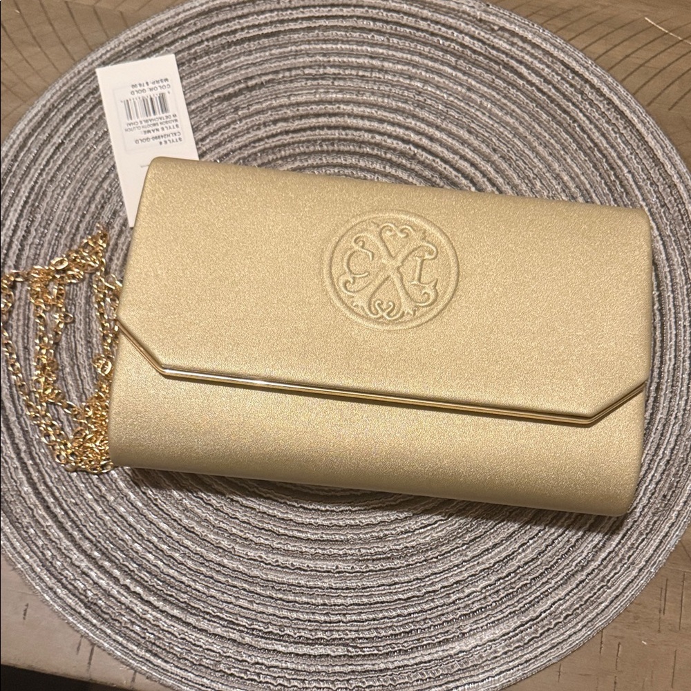 ⭐️$25⭐️ CXL BY Christian Lacroix Elegant smooth Gold Clutch Bag NWT